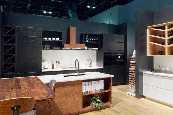 36" 735 CFM Modern Chimney Smooth Copper Wall Mounted Range Hood with Slim Baffle Filters